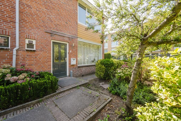 Medium property photo - Ijsbloempad 11, 3202 CH Spijkenisse